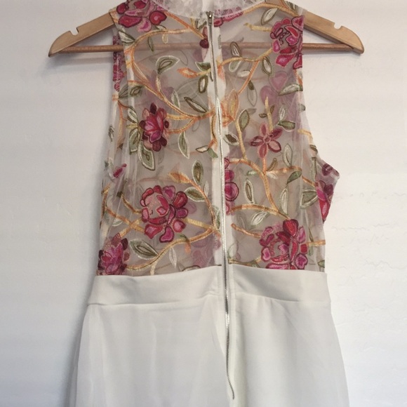 ELEGANT SEXY EMBROIDERED ROMPER SIZE LARGE 12US - Picture 5 of 7